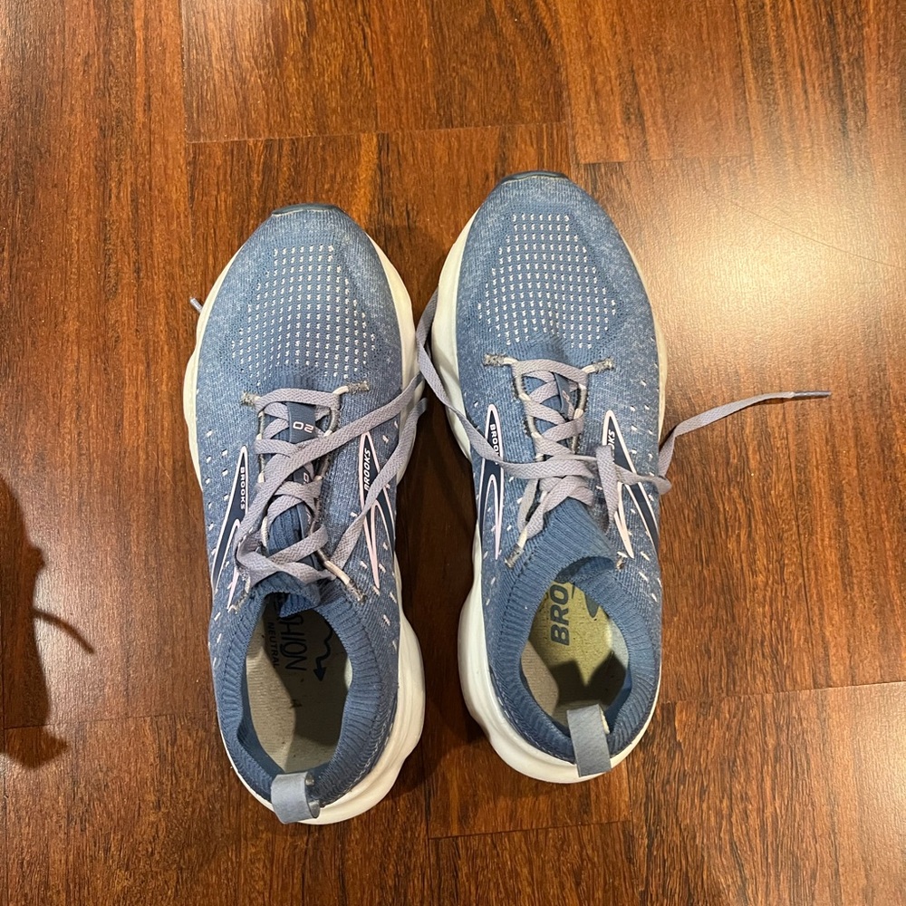 Brooks Women's Blue Knit Sneakers with White Sole